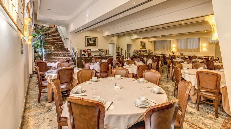Pinewood Hotel Rome Restaurant