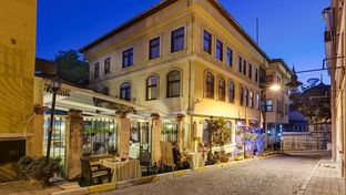 Arena Hotel
