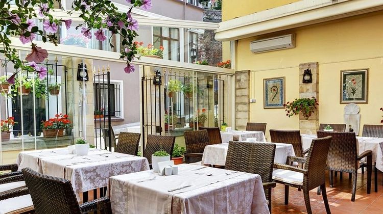 Arena Hotel Restaurant