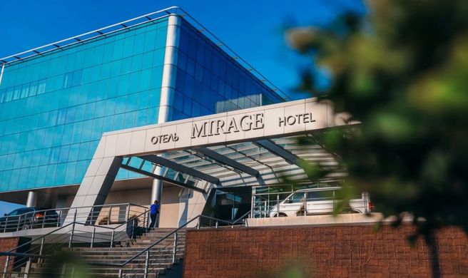 Hotel Mirage Exterior