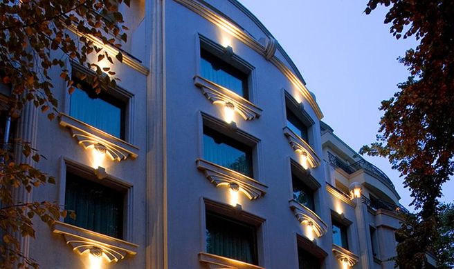 Capitol Hotel Exterior