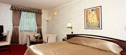Capitol Hotel Room