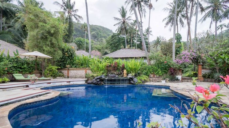 <b>The WaterGarden Candidasa Pool</b>