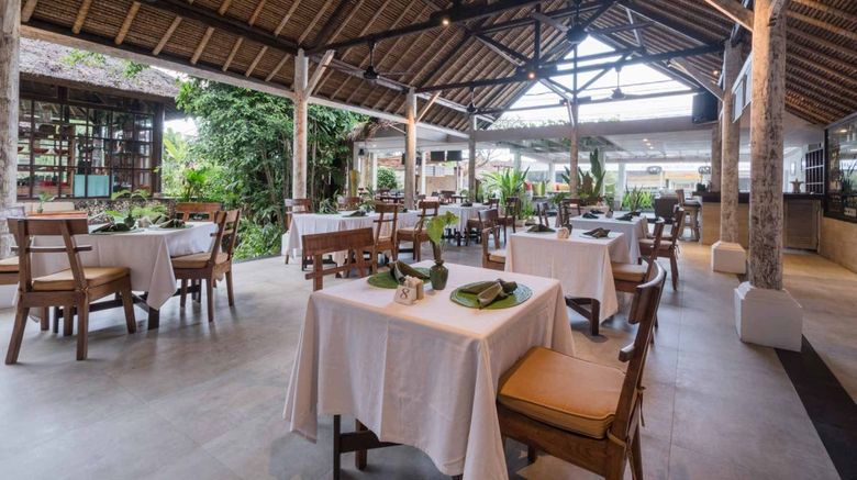 <b>The WaterGarden Candidasa Restaurant</b>