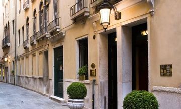 Torre Dell'Orologio Suites