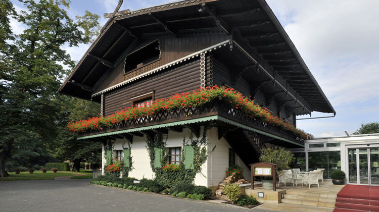 Hotel Bayrisches Haus Exterior