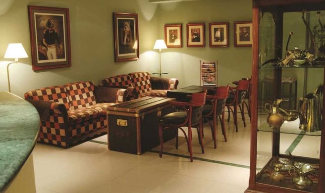 Mayflower Suites Lobby