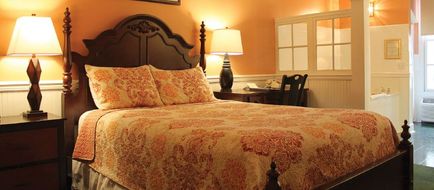 County Clare Irish Inn and Pub Room