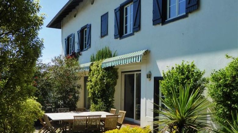 Domaine De Bassilour Chateaux Exterior