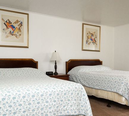 The Lodge at Kennebunk Room