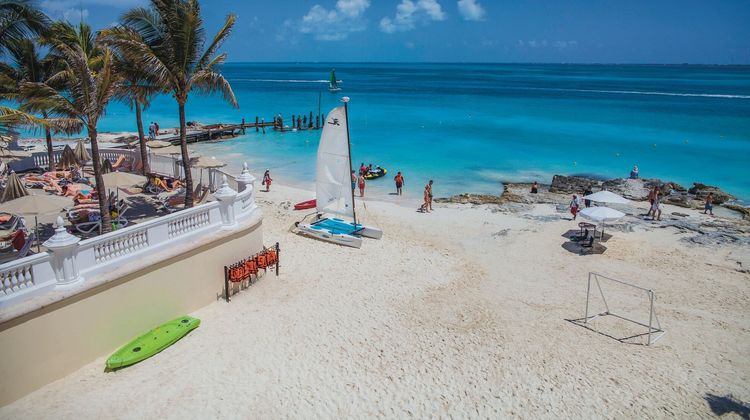 Hotel Riu Cancun Beach