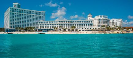 Hotel Riu Cancun Exterior
