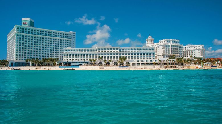 <b>Hotel Riu Cancun Exterior</b> <b>Hotel Riu Cancun Exterior</b>