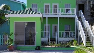 Auxillou Beach Suites