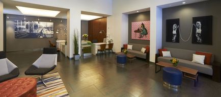 Kinzie Hotel Lobby