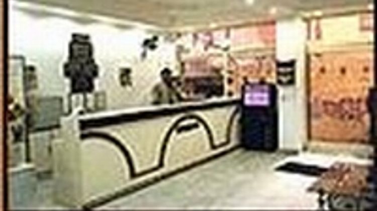 Hotel Chand Palace 111 OYO Rooms Lobby