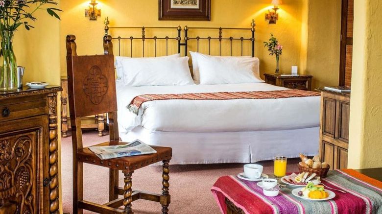 <b>Santa Cruz Plaza Hotel Room</b>