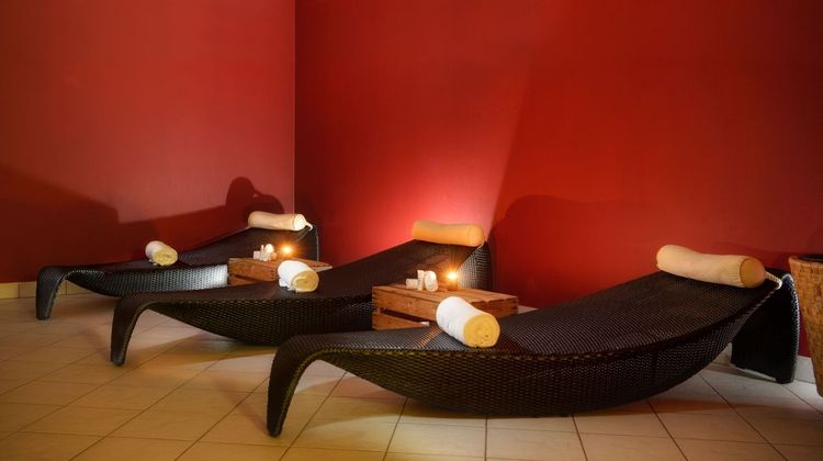 Apart Hotel operated by Hilton Spa