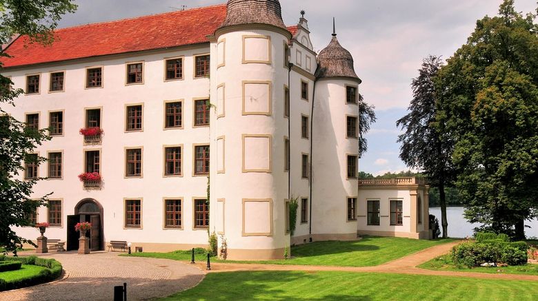 <b>Hotel Podewils Castle in Krag Exterior</b>