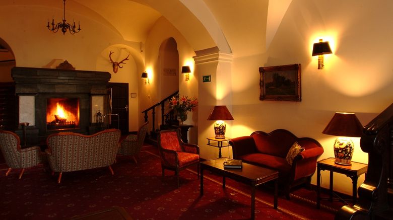 <b>Hotel Podewils Castle in Krag Lobby</b>
