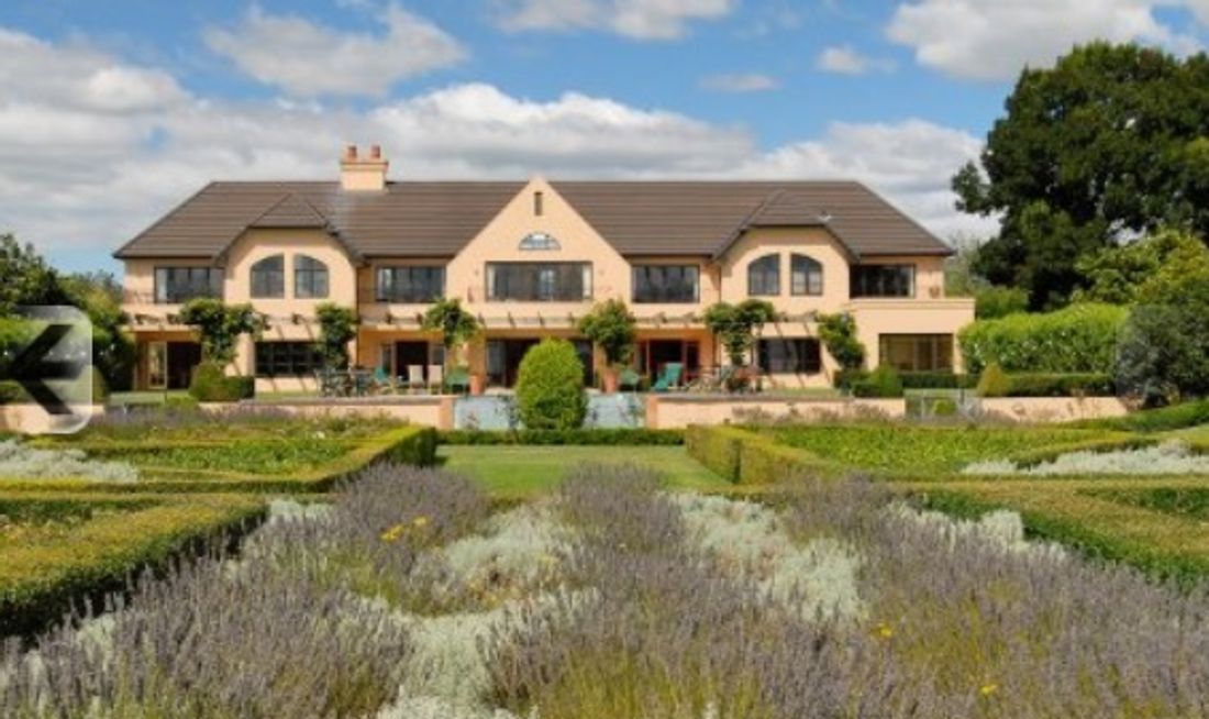 Maungatautari Lodge Exterior