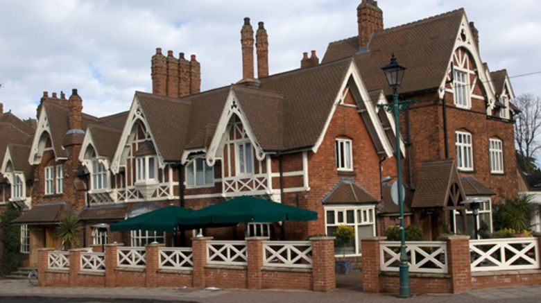 <b>Forest Hotel Exterior</b>