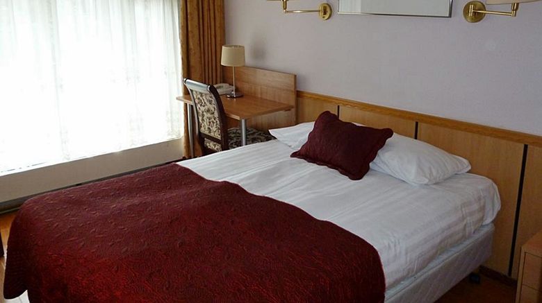 <b>Belfort Hotel Room</b>
