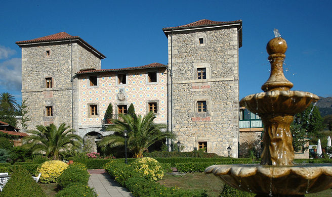 Hotel Torre de Ruesga Exterior