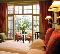 Colona Castle Room