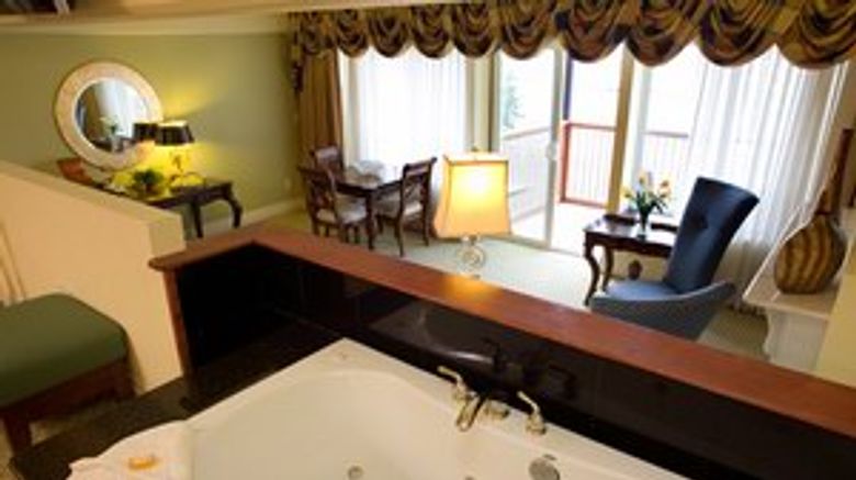 <b>Inn at Port Hadlock Suite</b>