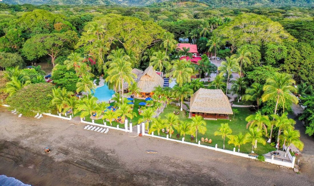 Bahia Del Sol Beachfront Hotel & Suites Exterior