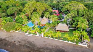 Bahia Del Sol Beachfront Hotel & Suites