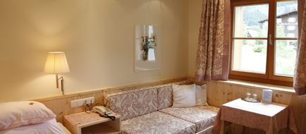 Hotel Aurora Room