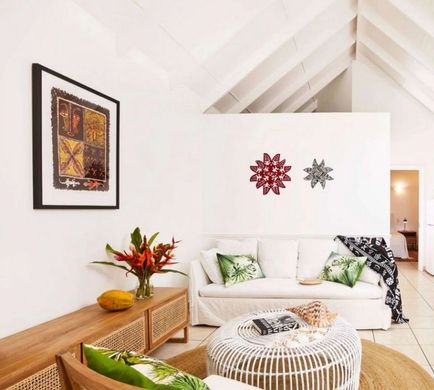 Motu Beachfront Art Villas Suite