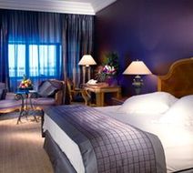 Le Meridien Fairway Room