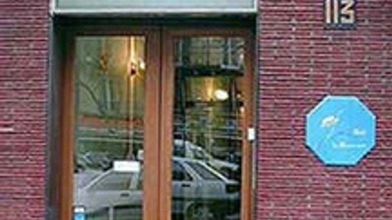 <b>Hotel les Chansonniers Exterior</b>