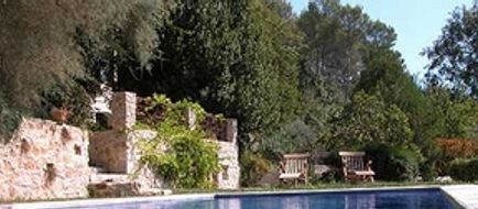 Les Rosees Lodge Pool