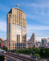 Emporium Suites by Chatrium