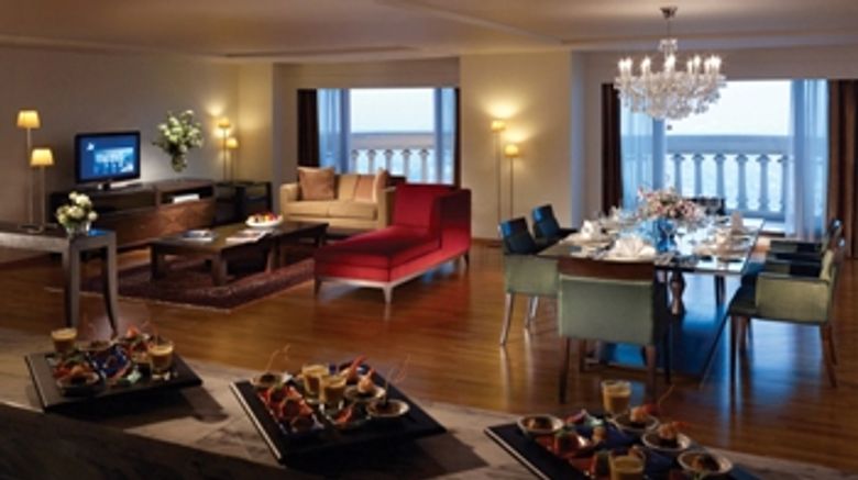 <b>Lebua at State Tower Suite</b> <b>Lebua at State Tower Suite</b>