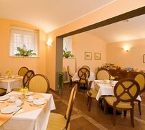 Raffaello Hotel Restaurant
