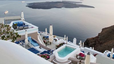 Iconic Santorini, a boutique cave hotel