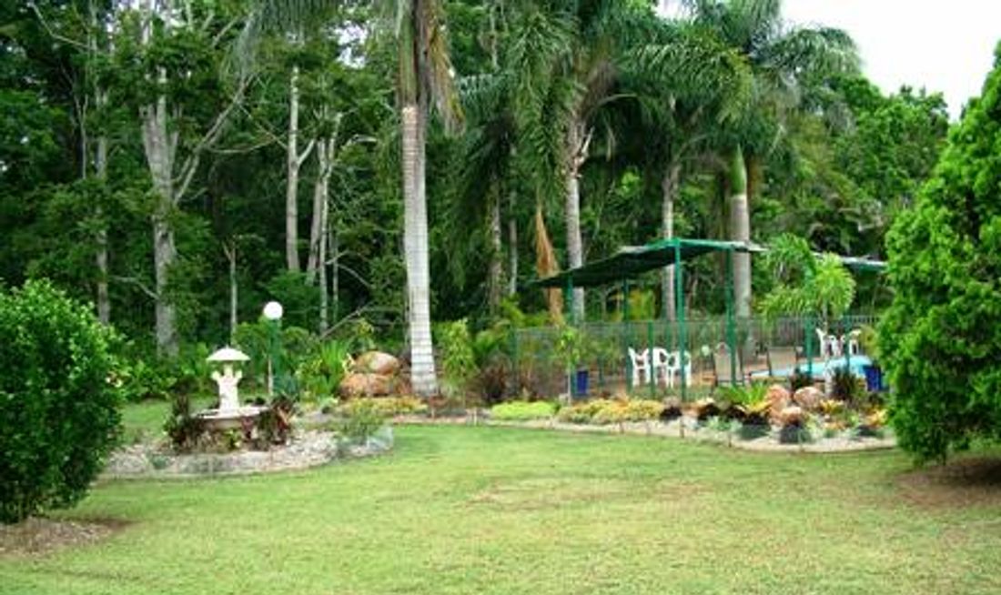 Atherton Rain Forest Motor Inn Exterior