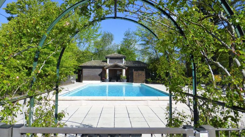 <b>Le Domaine du Gouverneur Pool</b>