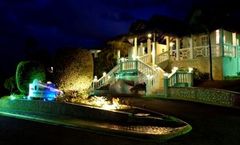 Lifestyle Crown Residence Suites
