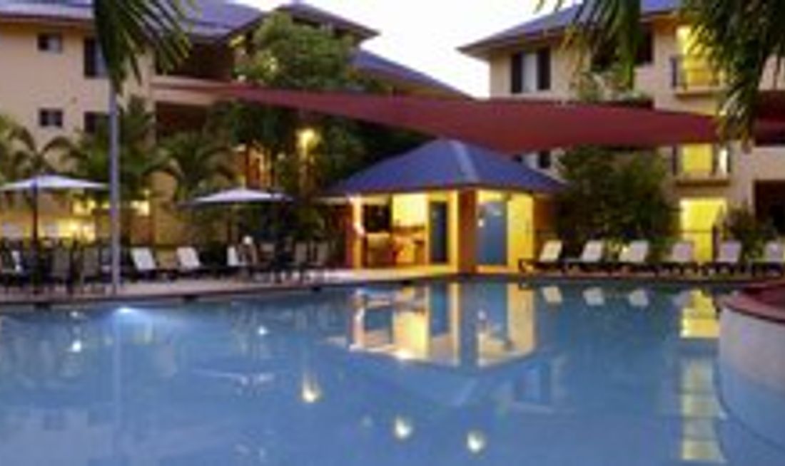 Central Plaza Port Douglas Pool