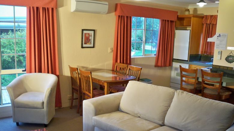 <b>Swansea Cottages Suite</b>