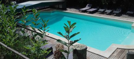 Chateau Les Hauts facing Mont St Michel Pool