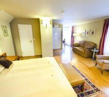 The Golden Wheel Suite