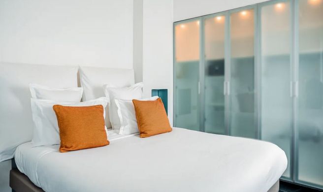 1K Hotel Paris Room
