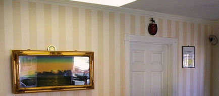 Redondo Inn & Suites Lobby
